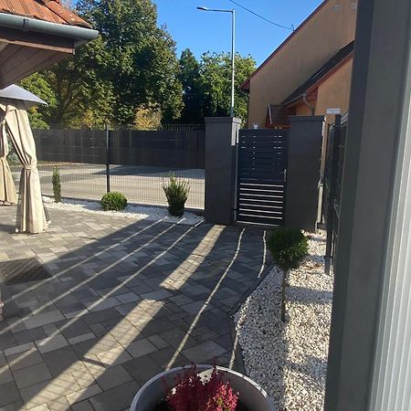 Varkerulet Apartman シャールヴァール エクステリア 写真