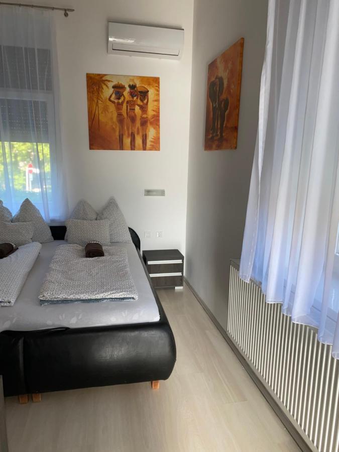 Varkerulet Apartman シャールヴァール エクステリア 写真
