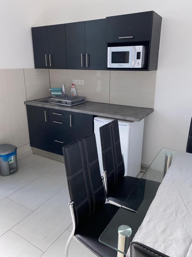 Varkerulet Apartman シャールヴァール エクステリア 写真