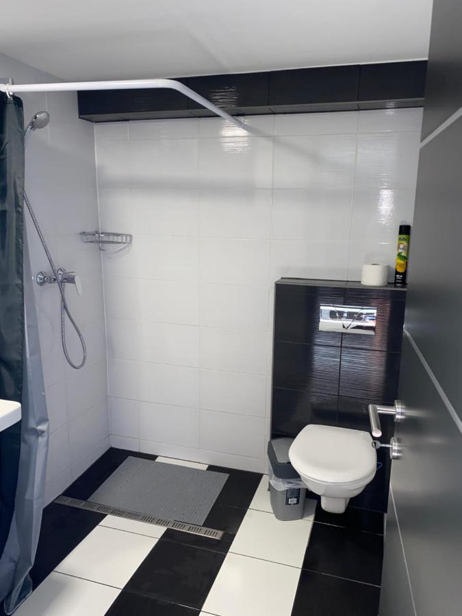 Varkerulet Apartman シャールヴァール エクステリア 写真